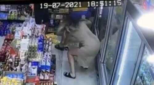 Tacizciye dayak kamerada!