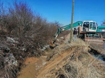 Tahliye Ve Sulama Kanalları Temizleniyor

