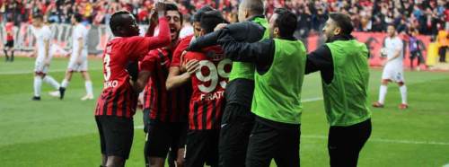 Tahtanın açılmasında en büyük etken olan isim...