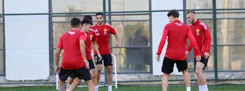 Takım cumartesi gidecek