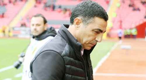 Takımın dibe vurmasının sorumlusu...