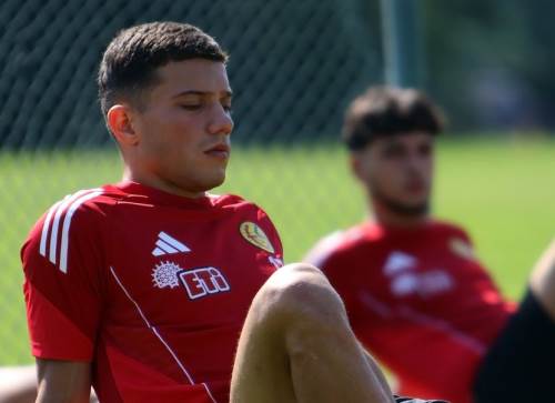 Takımla çalışmalara başladı