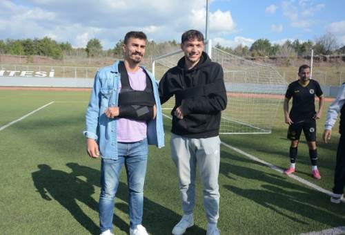 Takımlarının yanında oldular