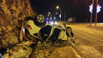 Takla Atan Otomobilin Sürücüsü Yaralandı
