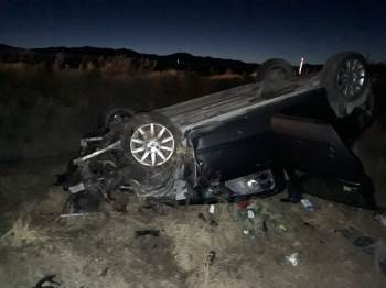 Takla Atıp Şarampole Devrilen Otomobil Sürücüsünü İtfaiye Kurtardı
