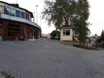 Taksici Esnafı İstedi, Belediye Taksi Durağını Kapattı
