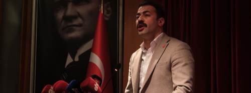 Talat Yalaz’dan iktidara sert mesaj: "Sandığa güvenen milletten korkmaz"