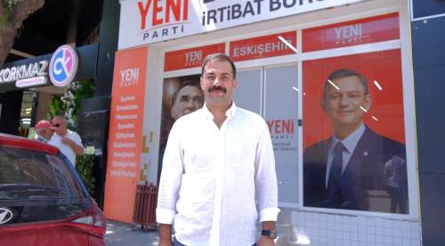 Talat Yalaz'dan Yeni Parti açıklaması: Eskişehir belediyelerinin geçiş süreci nasıl ilerleyecek?