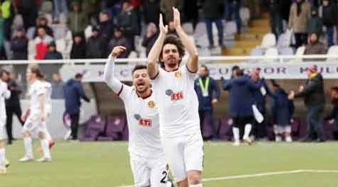 Tam 995 gün sonra...