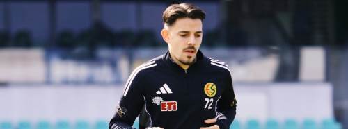 Taraftar ayakta alkışladı