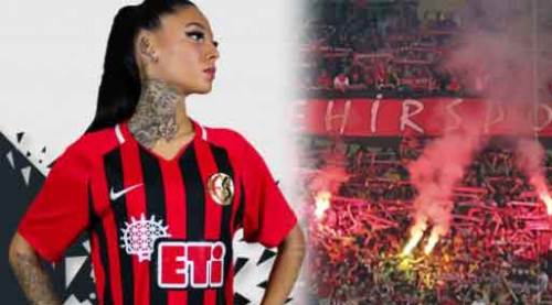 Taraftar duruma el koydu