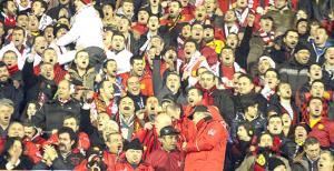 Taraftar ister, biz yaparız