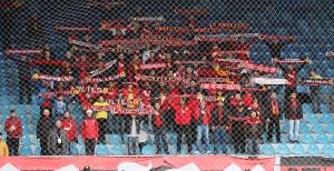 Taraftar yalnız bırakmadı