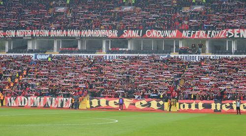 Taraftarda kurultay yapacak