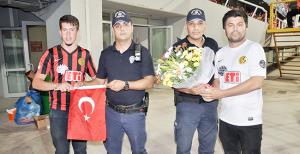 Taraftardan anlamlı jest