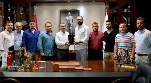 Taraftardan Ataç'a teşekkür plaketi