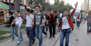 Taraftardan derbi protestosu