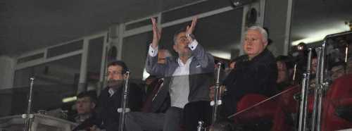 TARAFTARI SİNİRLENDİRDİ