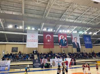 Taraftarlardan Seyirci Düzenine Tepki
