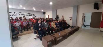 Tarihçi Ve Yazar Mustafa Turan Öğrencilerle Bir Araya Geldi
