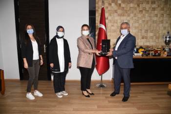 Tarihi Kentler Birliği’Nden Afyonkarahisar Belediyesi’Ne ‘Süreklilik Ödülü’
