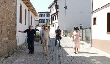 Tarihi Osmaneli Konaklarında İnceleme
