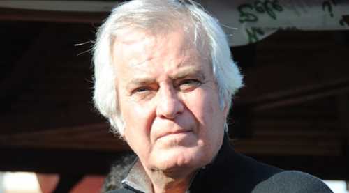 Tarık Akan hayatını kaybetti