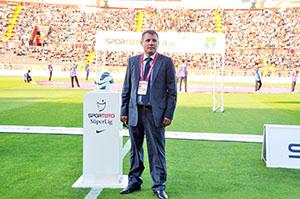 Tarık Uslu Türkmenistana gitti