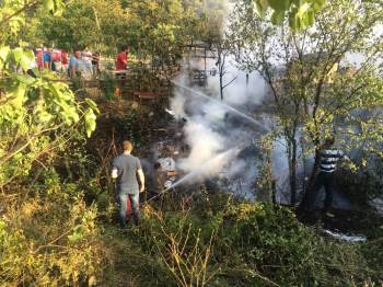 Tarladaki Yangın Ormana Ulaşmadan Söndürüldü
