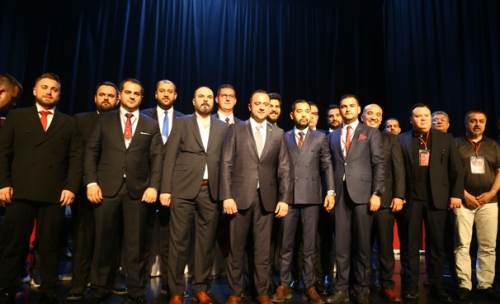 Tatil bitti gözler kongreye çevrildi