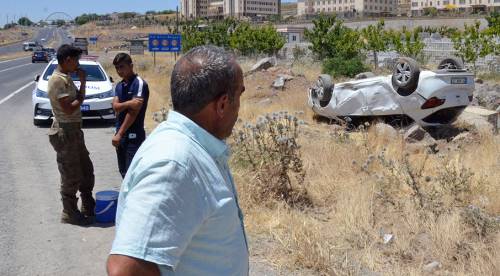 Tatilde trafik kazaları 62 can aldı