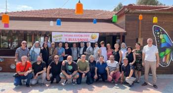 Tavşanlı Atatürk Lisesi Mezunları 33 Yıl Sonra Bir Araya Geldi
