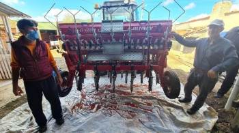 Tavşanlı Çiftçisine ’Mibzerin’ Bilgilendirmesi
