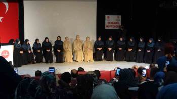 Tavşanlı’Da 17 Hafız İçin Tören Düzenlendi
