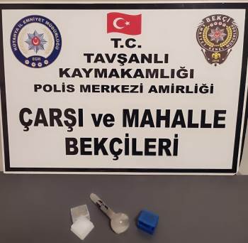 Tavşanlı’Da Altın Kutusu İçerisinde Uyuşturucu
