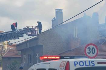 Tavşanlı’Da Baca Yangını Kısa Sürede Söndürüldü
