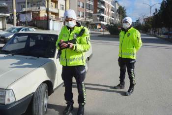Tavşanlı’Da Kış Lastiği Denetimleri Devam Ediyor
