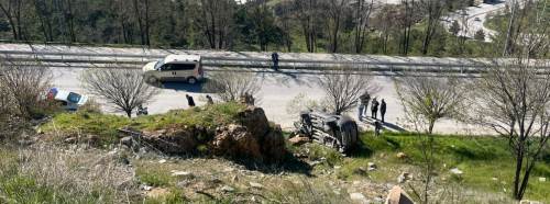 Tavşanlı’da korkutan olay: Araç uçuruma yuvarlandı