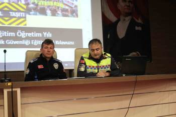 Tavşanlı’Da Lise Ve Ortaokul Öğrencilerine “Trafik Eğitimi” Veriliyor
