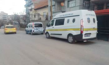 Tavşanlı’Da Pencereden Düşen Adam Hayatını Kaybetti
