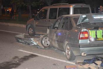 Tavşanlı’Da Trafik Kazası: 3 Yaralı
