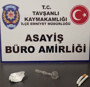 Tavşanlı’Da Uyuşturucu Sattığı Tespit Edilen Kişi Tutuklandı
