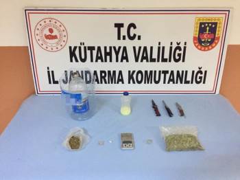 Tavşanlı’Da Uyuşturucu Ticaretine 4 Tutuklama
