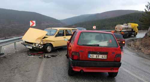 Tavşanlı-Emet yolunda kaza: 6 yaralı