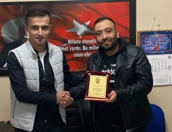 Tavşanlı Gençlergücüspor’Da Kan Değişimi
