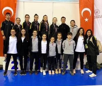 Tavşanlı Karate Okulu’Ndan 50 Madalya
