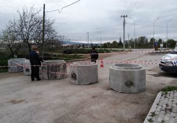 Tavşanlı’Ya Kaçak Girişleri Önlemek İçin Mahalle Girişi Kapatıldı
