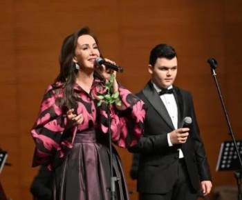 Tavşanlılı Genç Sanatçı Tunahan Saruhan, Doç. Dr. Aylin Şengül Taşçı İle Düet Yaptı
