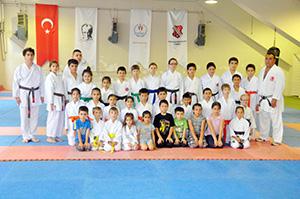 Karateciler yaz okuluna merhaba dedi
