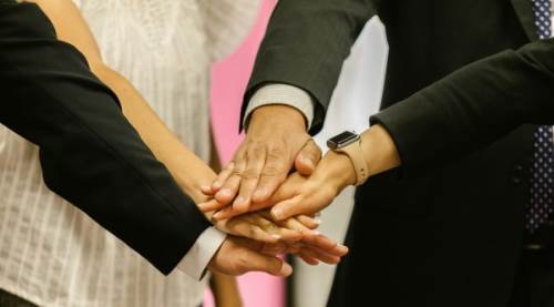 Tehaşşüd Ne Demek? Toplanmanın ve Yoğunlaşmanın Dili